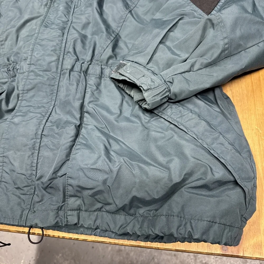 Columbia Sportswear Company this vintage